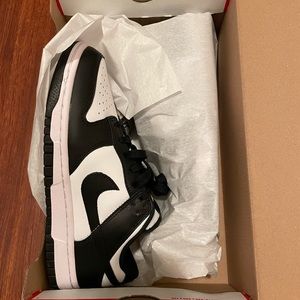 Nike Panda Dunk Low Black White Womens 6.5 BNIB
